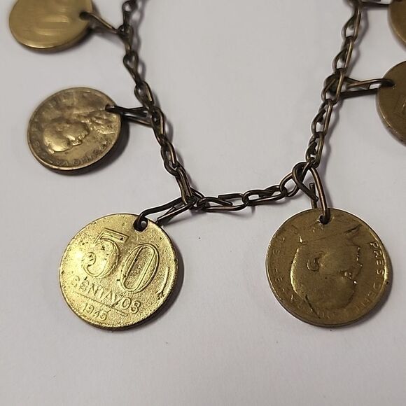 Vintage Chain Charm Bracelet with Old Coins from Brazil Centavos 1945-1954 - Picture 5 of 5